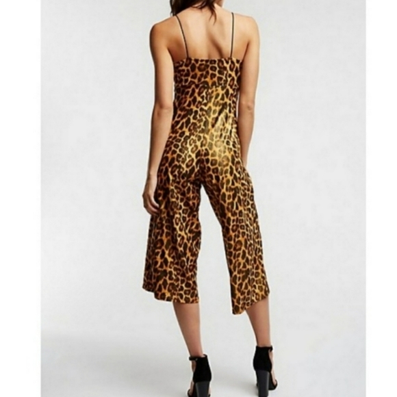 SOLD NWT LEOPARD PRINT STRAPPY JUMPSUIT - Picture 6 of 7